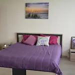 Center With A Backyard Apartment *