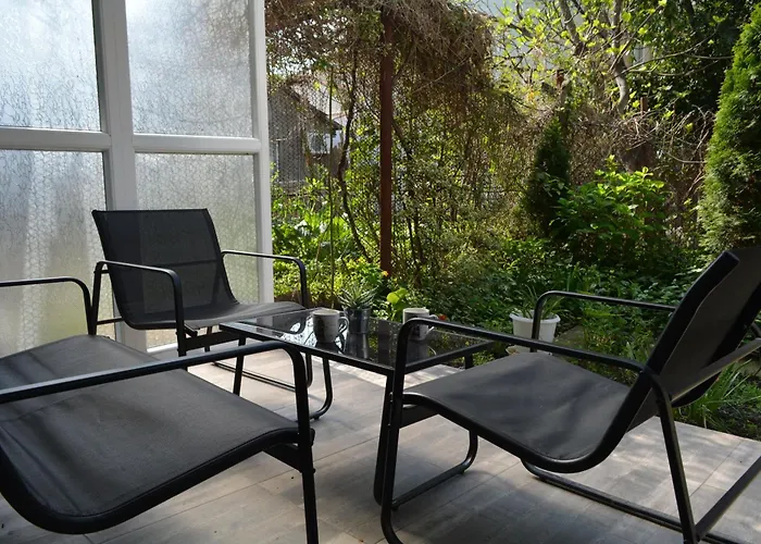 Center With A Backyard Apartman