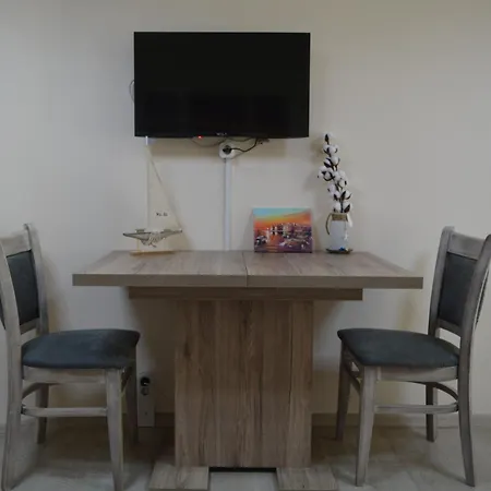 شقة Center With A Backyard بورغاس